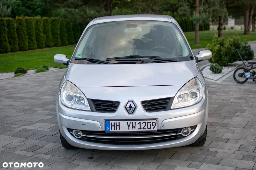 Renault Scenic - 11