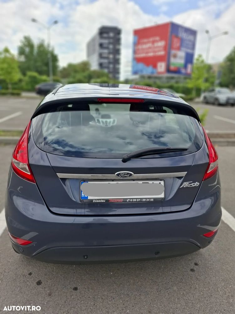Ford Fiesta 1.6 TDCI Titanium - 8