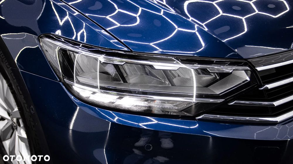 Volkswagen Passat Variant 1.5 TSI EVO Business - 11