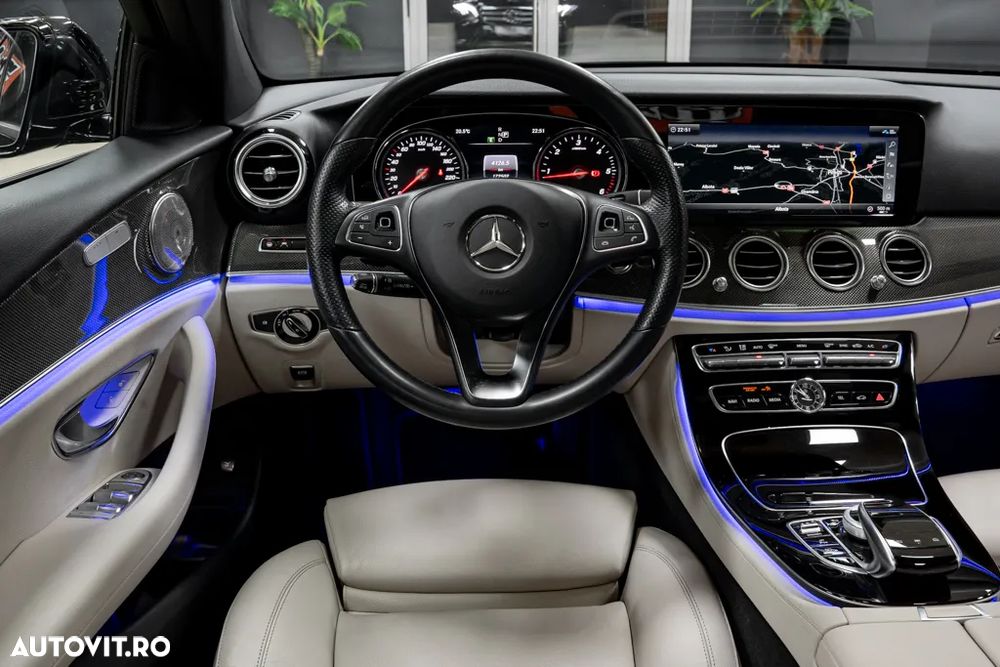 Mercedes-Benz E 220 d 9G-TRONIC AMG Line - 32