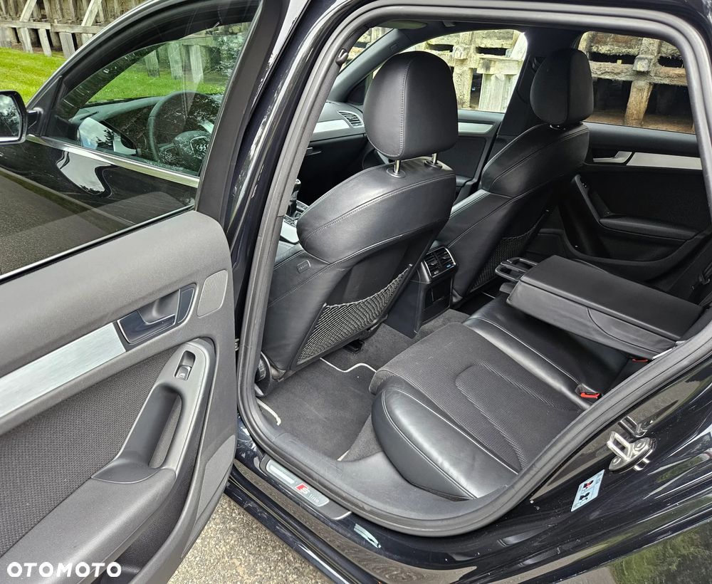 Audi A4 Avant 2.0 TDI - 20