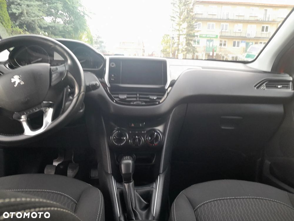 Peugeot 208 PureTech 82 Start & Stop Style - 33