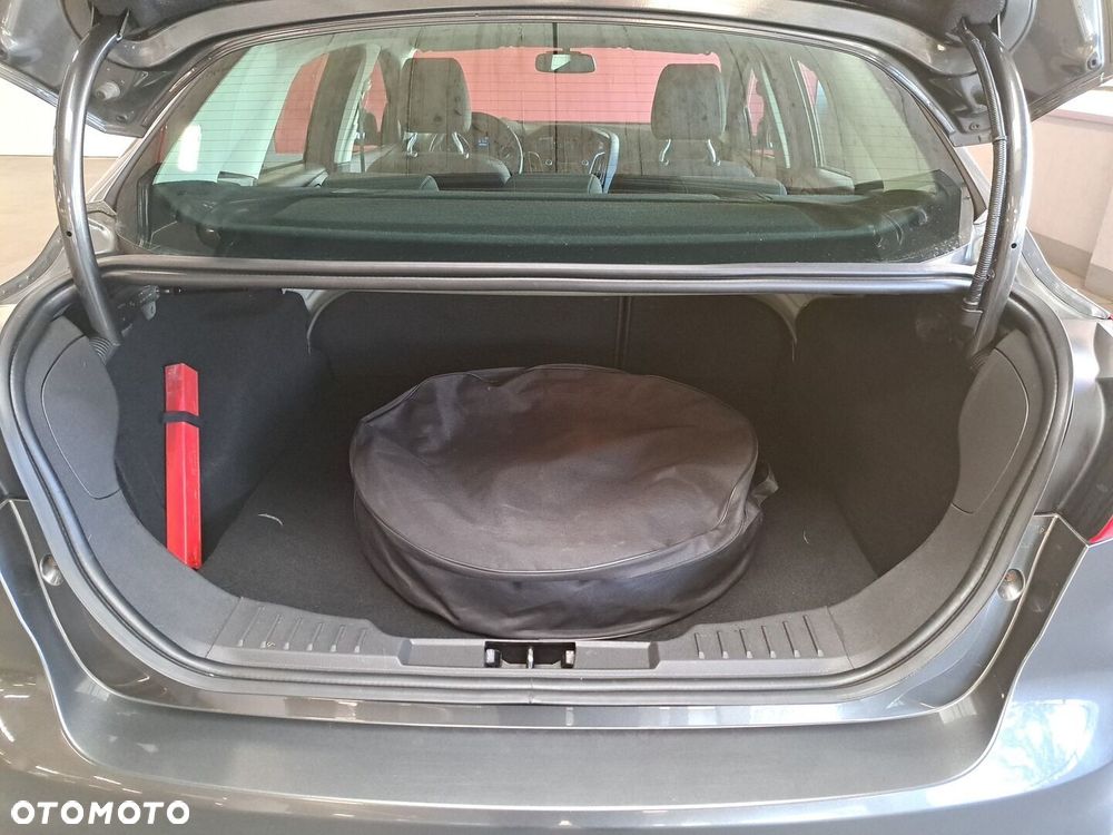 Ford Focus 1.6 Trend - 13