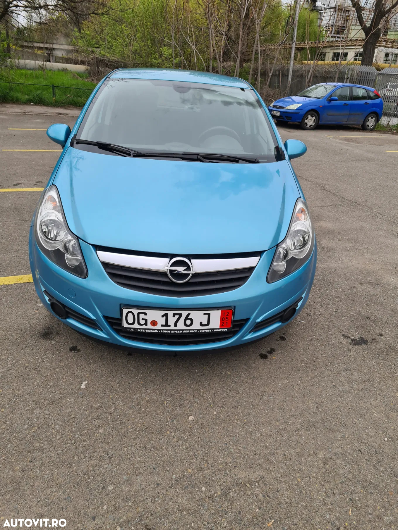 Opel Corsa 1.4 ECOTEC Color Edition - 2