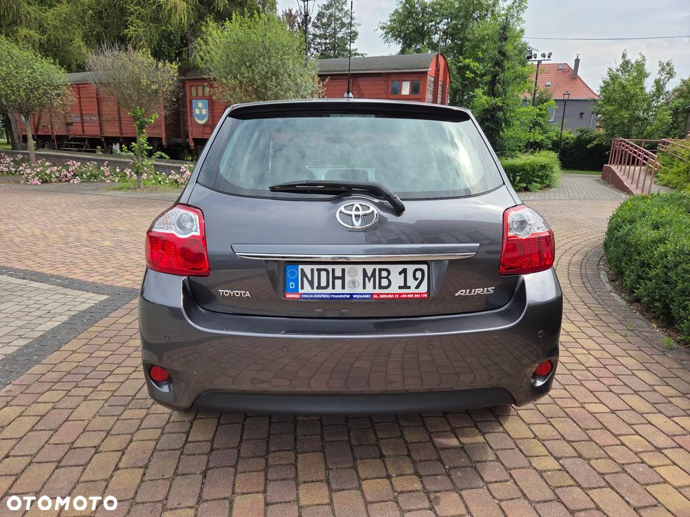 Toyota Auris - 4