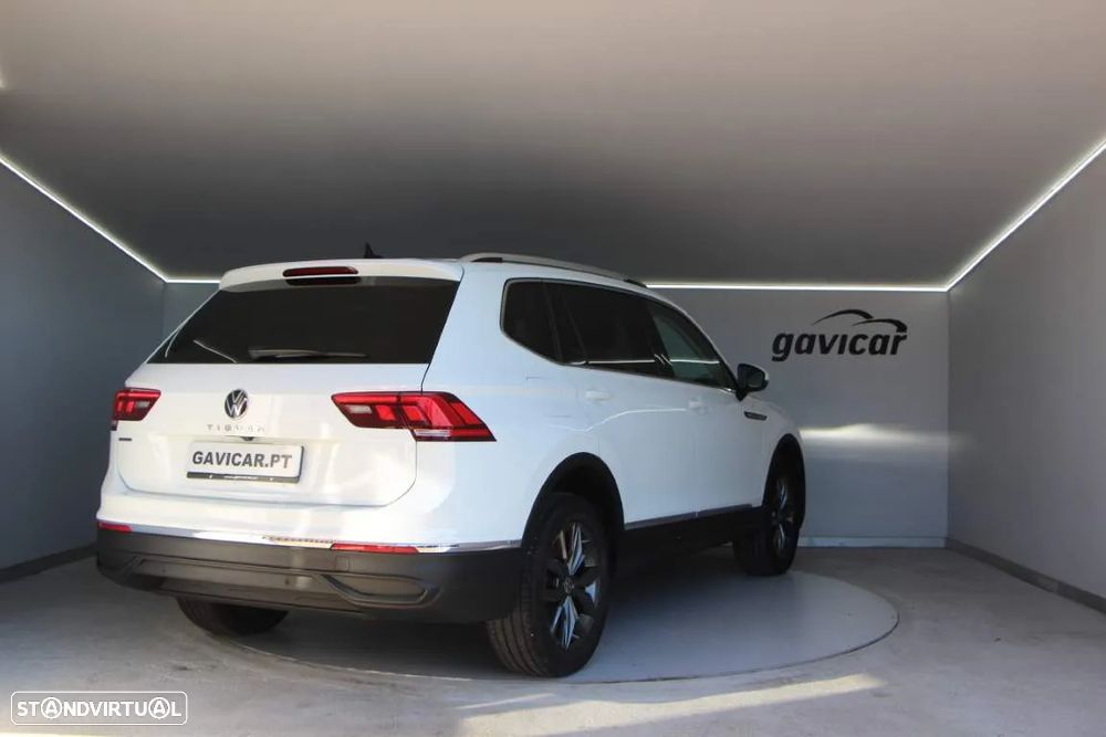 VW Tiguan Allspace 2.0 TDI Life DSG - 23