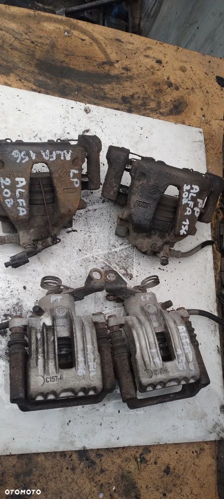 Alfa romeo 156 2,0ts 1,9JTD zacisk jarzmo przód tył - 1