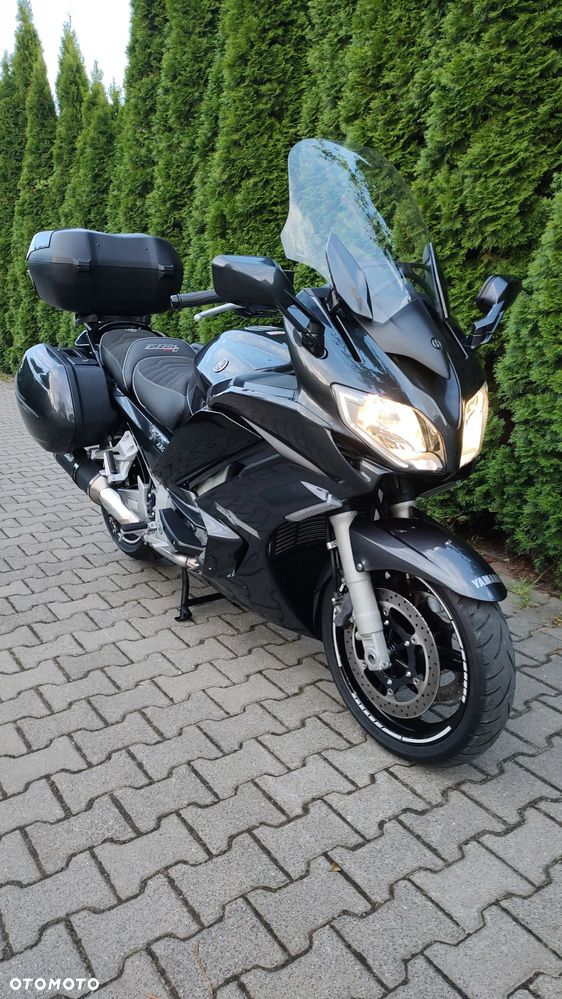 Yamaha FJR - 2