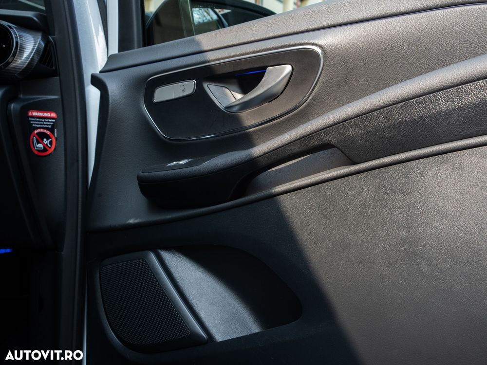Mercedes-Benz V 300 d Combi Lung 237 CP AWD 9AT - 31
