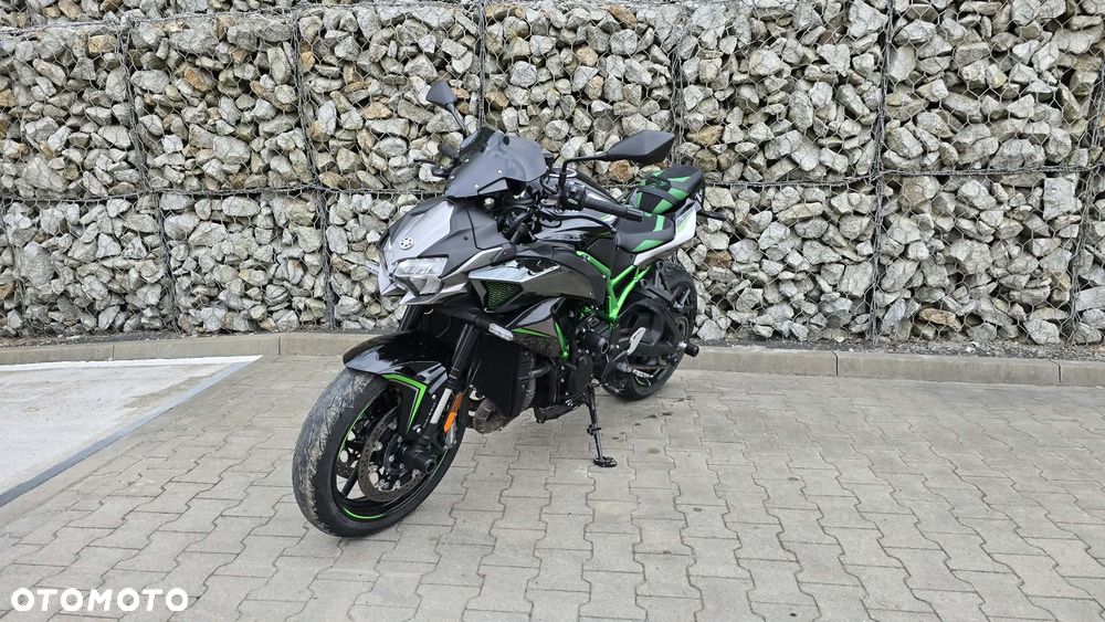Kawasaki H2 - 2