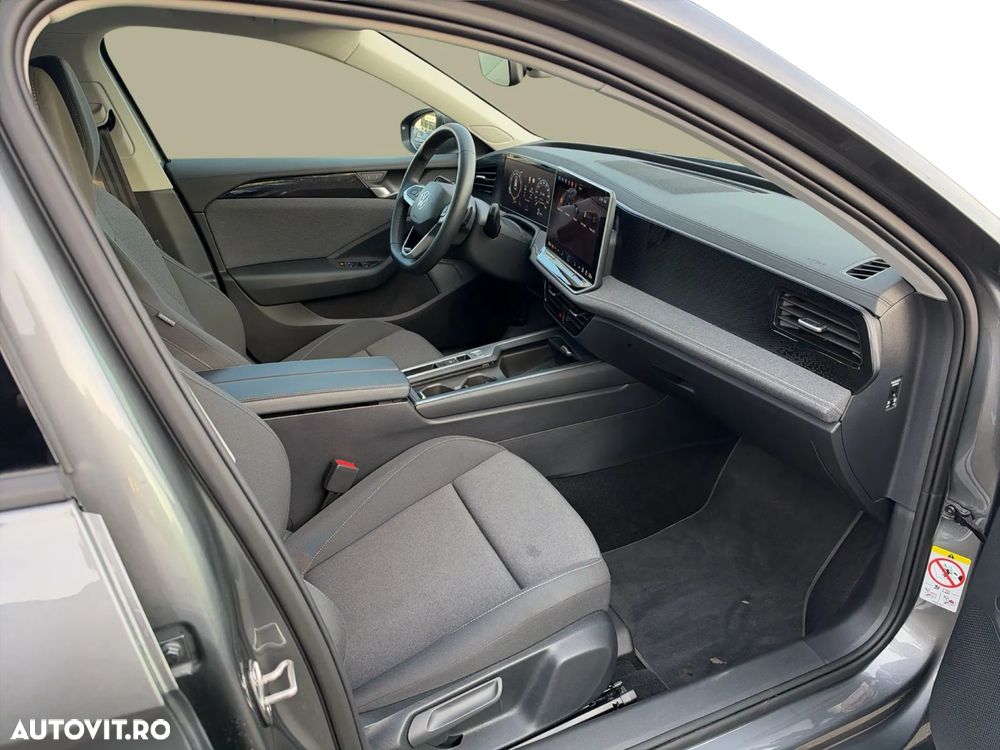 Volkswagen Passat 1.5 eTSI DSG MHEV Base - 27