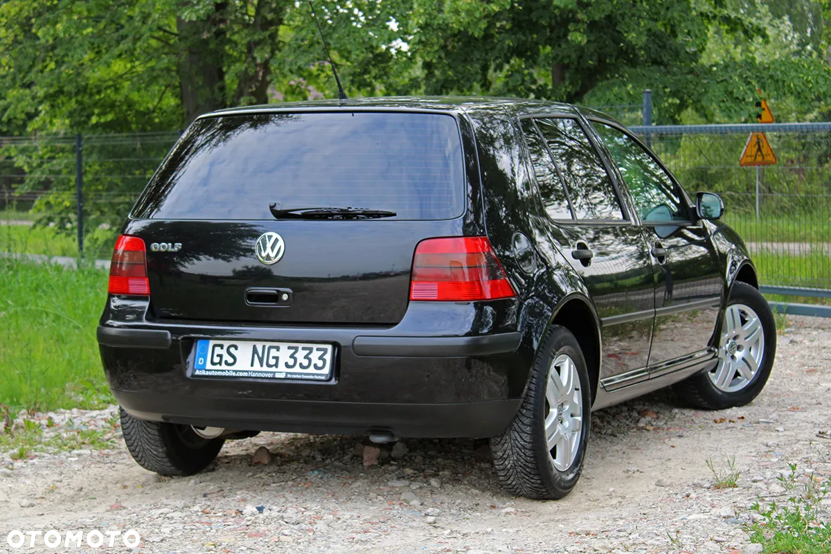 Volkswagen Golf - 3