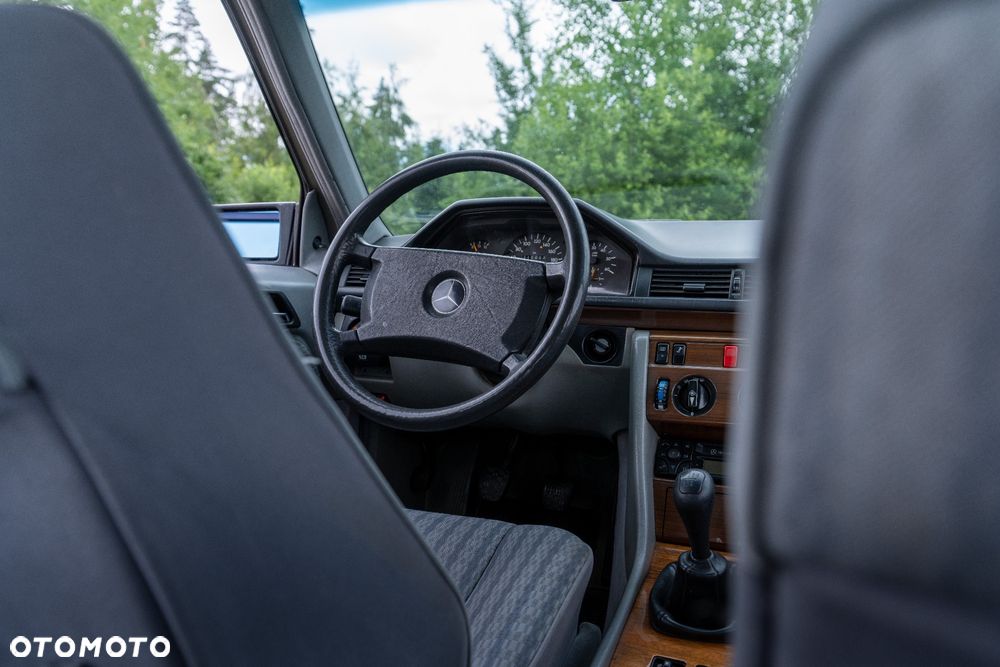 Mercedes-Benz W124 (1984-1993) - 6