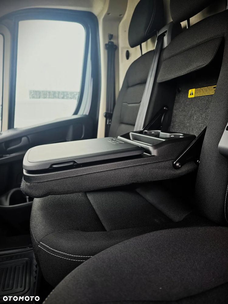 Toyota Proace MAX - 28