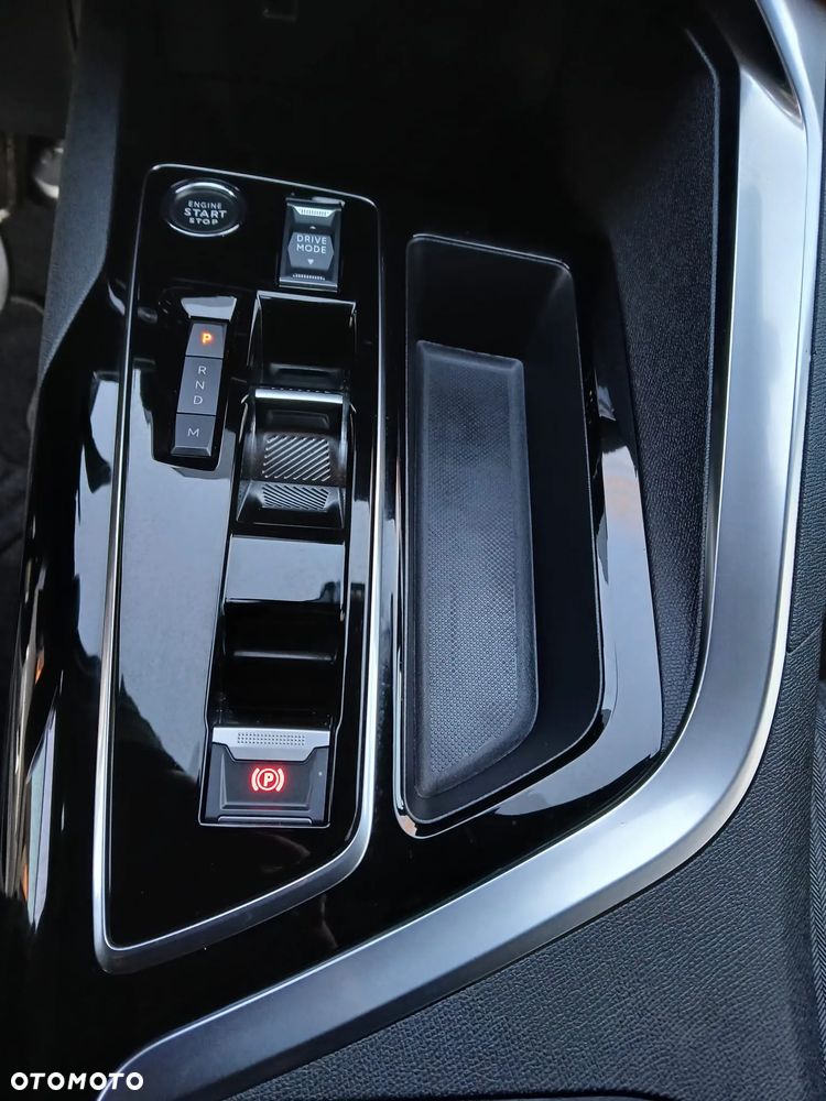 Peugeot 5008 BlueHDi 130 EAT8 Allure - 27