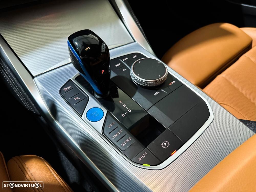 BMW i4 eDrive40 Pack Desportivo M - 39