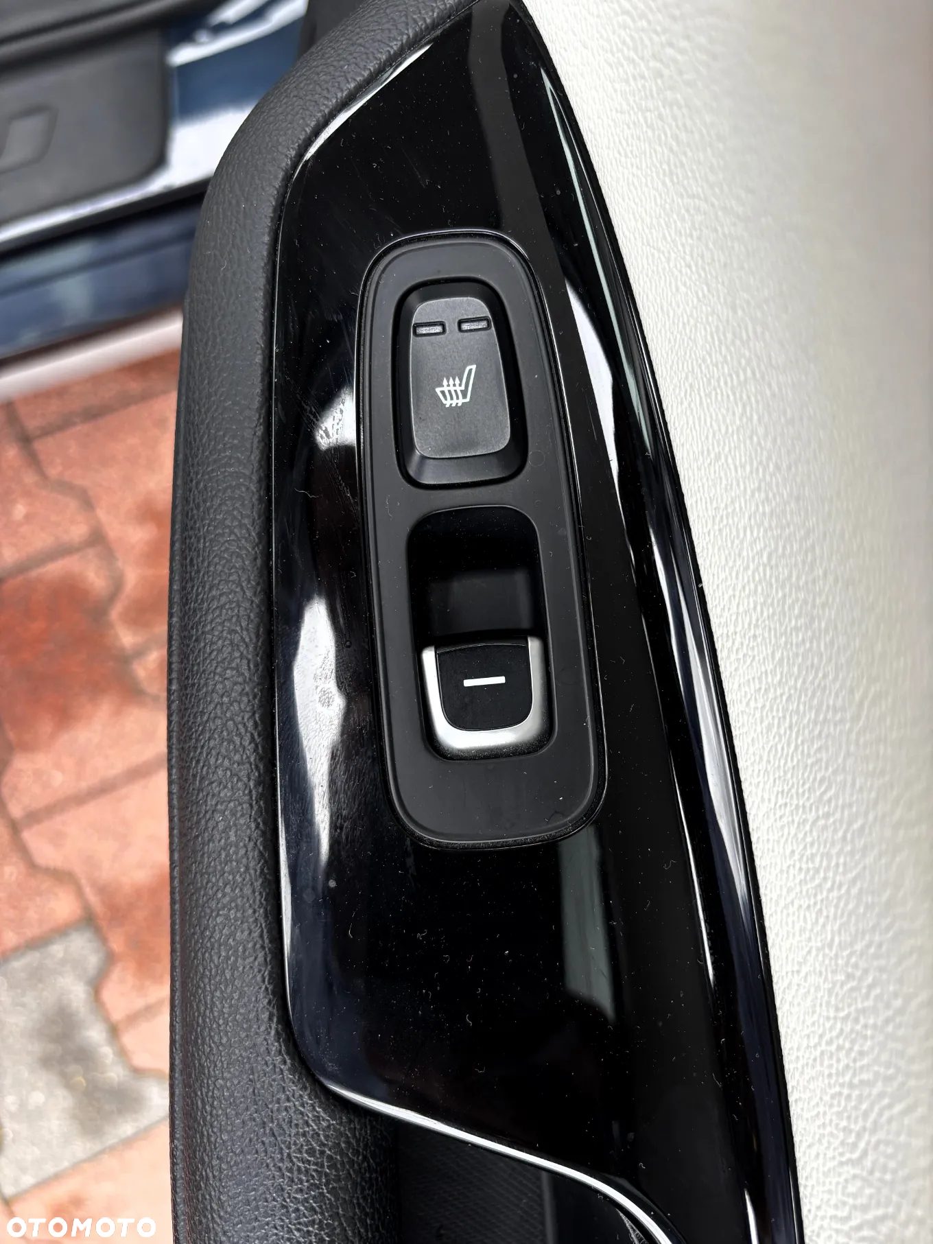 Kia Optima Plug-in Hybrid - 12