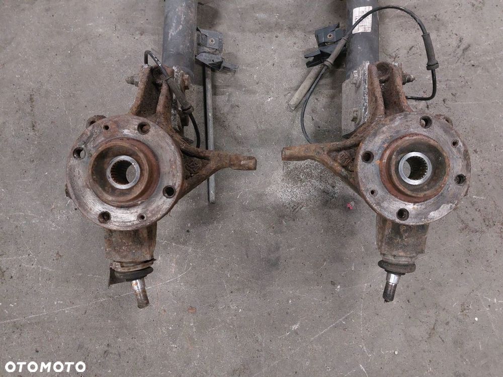 AMORTYZATOR SPRĘŻYNA ZWROTNICA LEWY PRAWY PRZÓD PEUGEOT 5008 I 1.6 HDI - 2