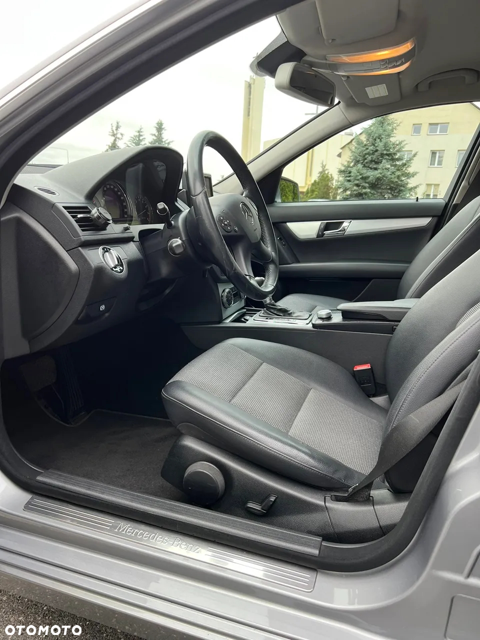 Mercedes-Benz Klasa C 180 Kompressor Automatik BlueEFFICIENCY Avantgarde - 9