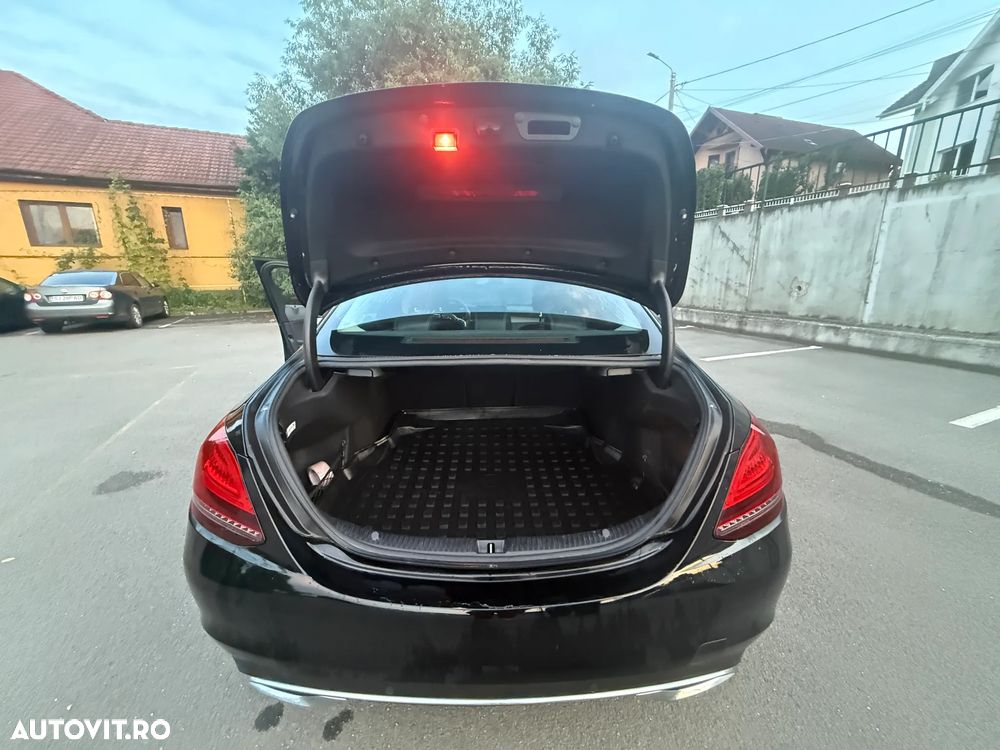 Mercedes-Benz C 220 d Aut - 18