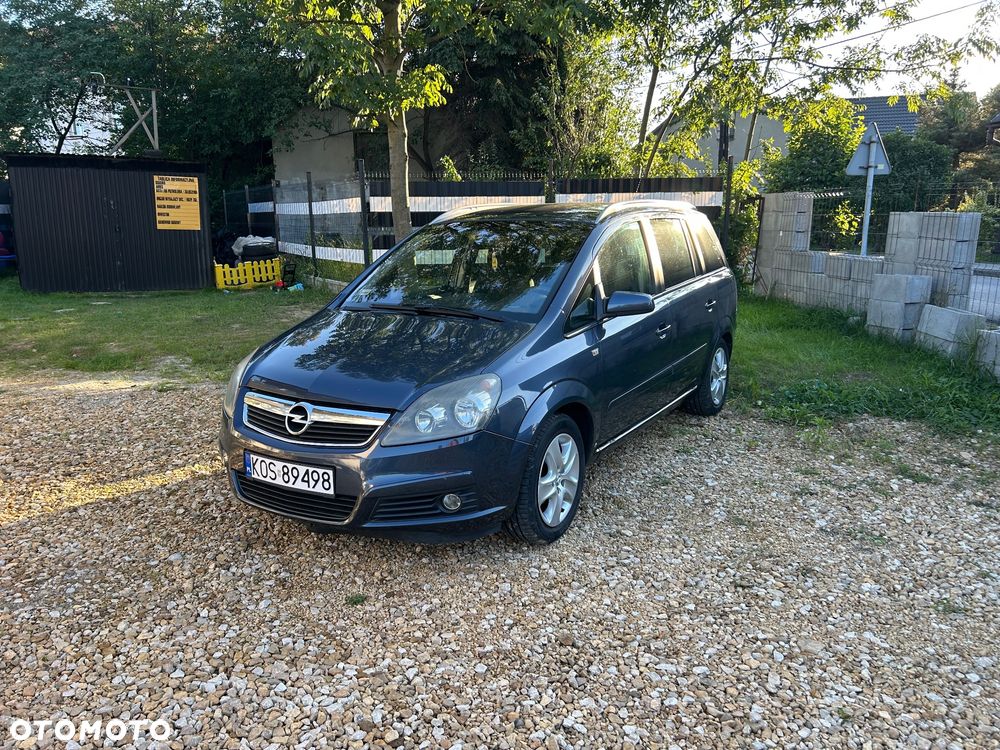 Opel Zafira 1.8 Cosmo - 22