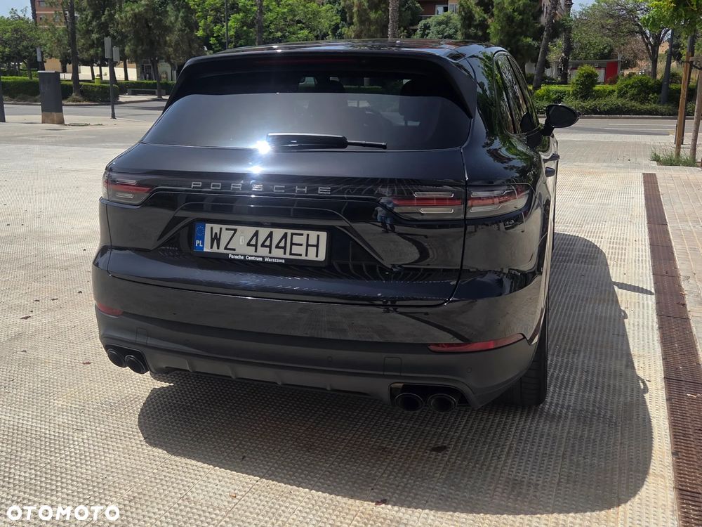 Porsche Cayenne - 6