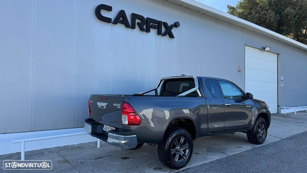 Toyota Hilux 2.4 D-4D 4WD Trial - 8