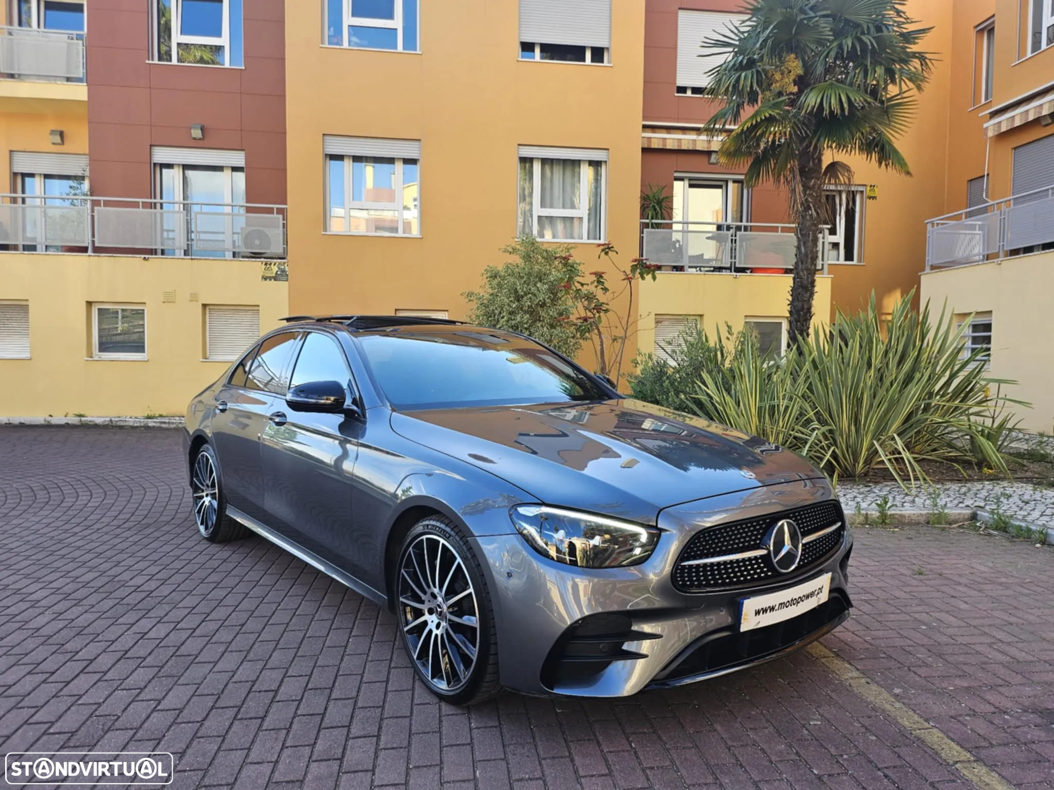 Mercedes-Benz E 220 d AMG Line - 25