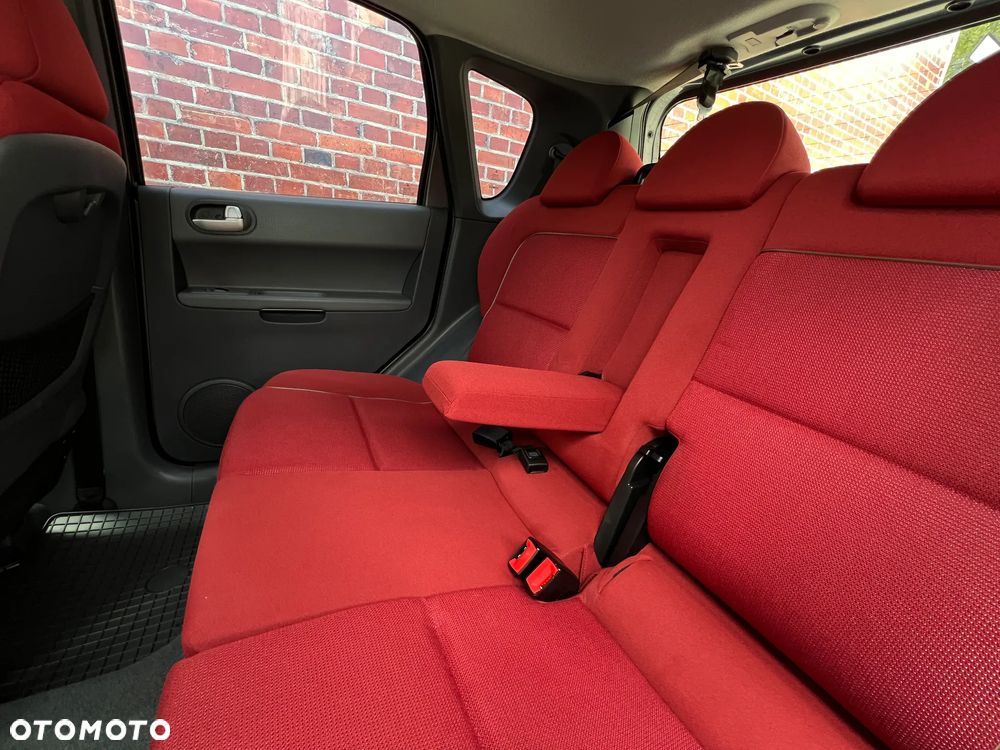 Mitsubishi Colt - 17