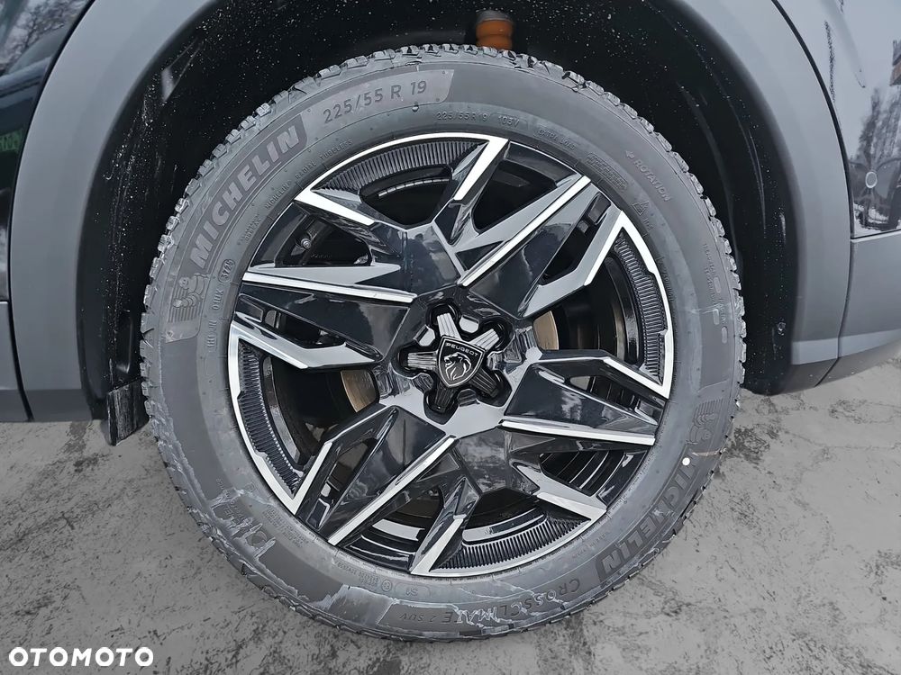 Peugeot 3008 Hybrid 145 e-DSC6 GT EXCLUSIVE - 9