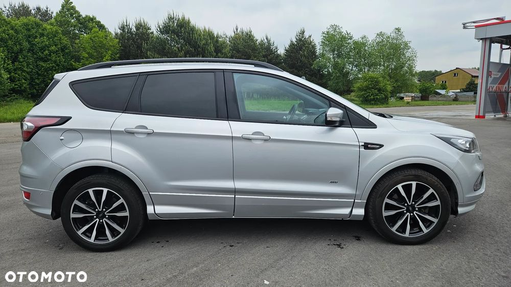 Ford Kuga 2.0 TDCi 4x4 ST-Line - 14