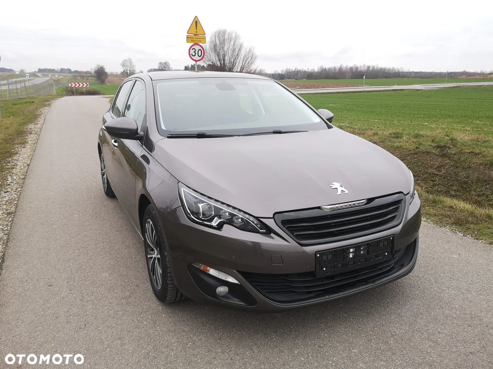 Peugeot 308 125 THP Allure - 28