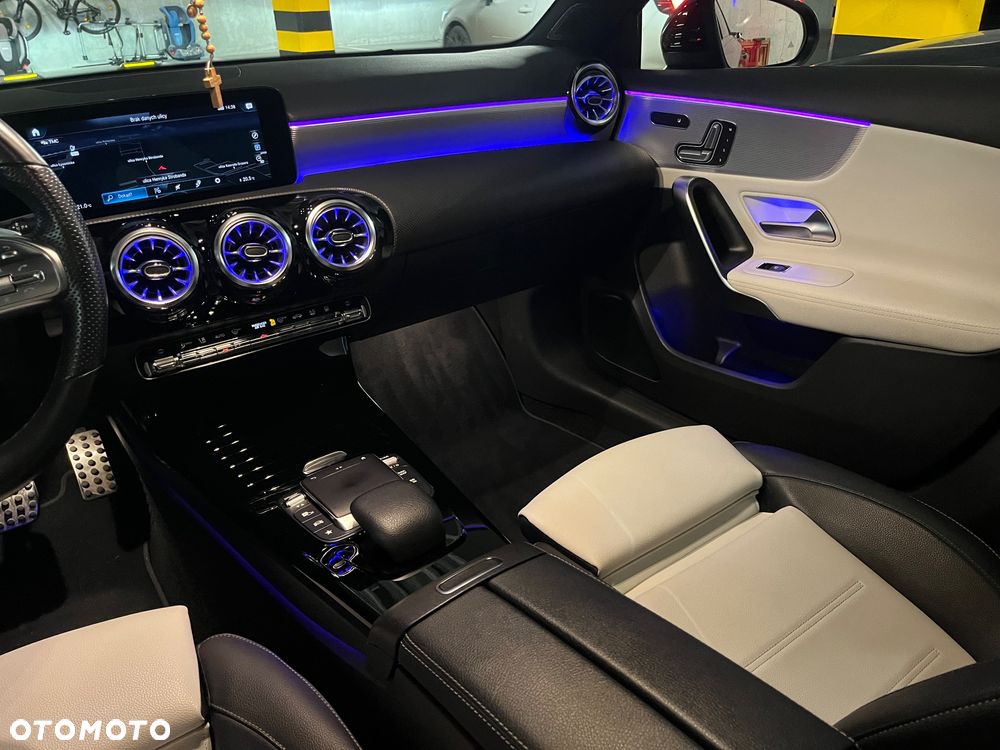 Mercedes-Benz Klasa A 250 e PHEV AMG Line 8G-DCT - 16