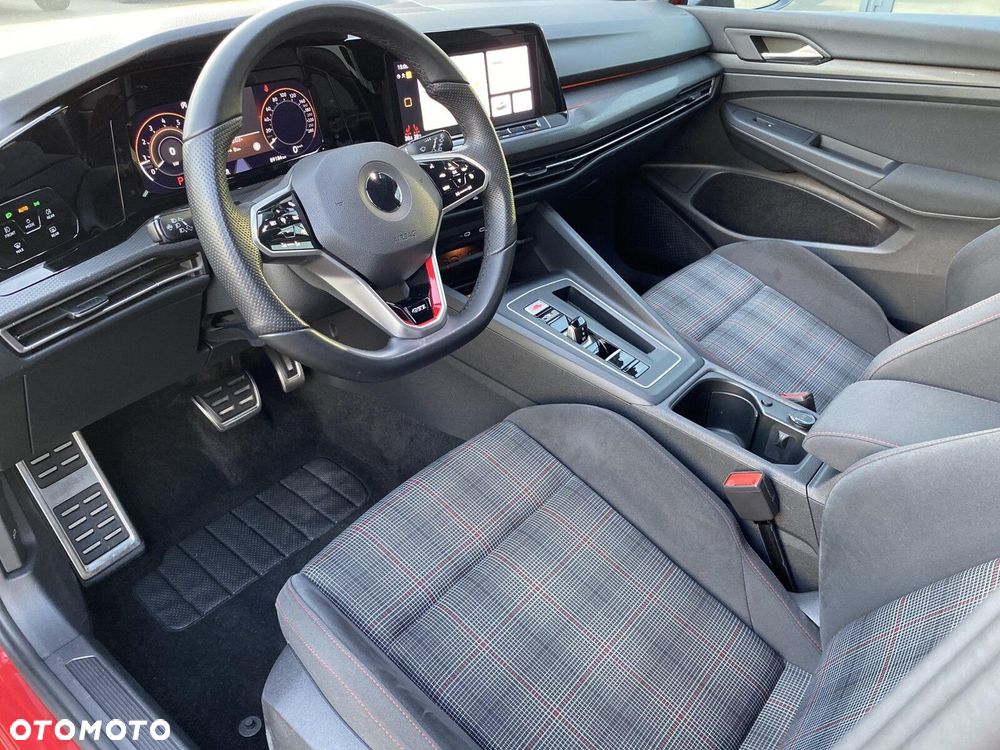 Volkswagen Golf VIII 2.0 TSI GTI DSG - 10