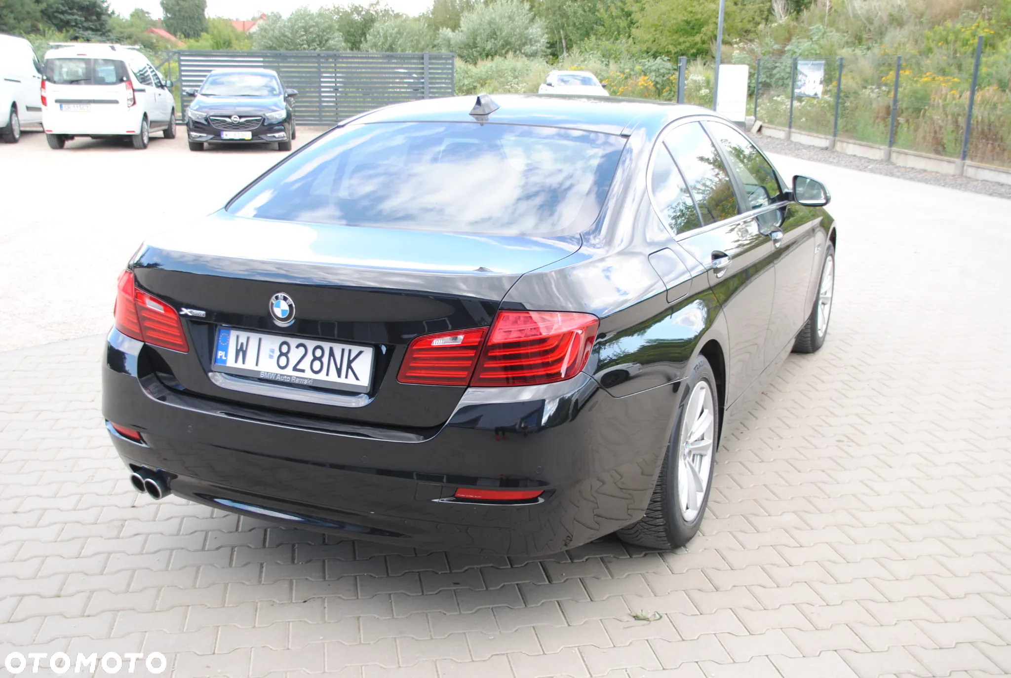 BMW Seria 5 525d xDrive - 4
