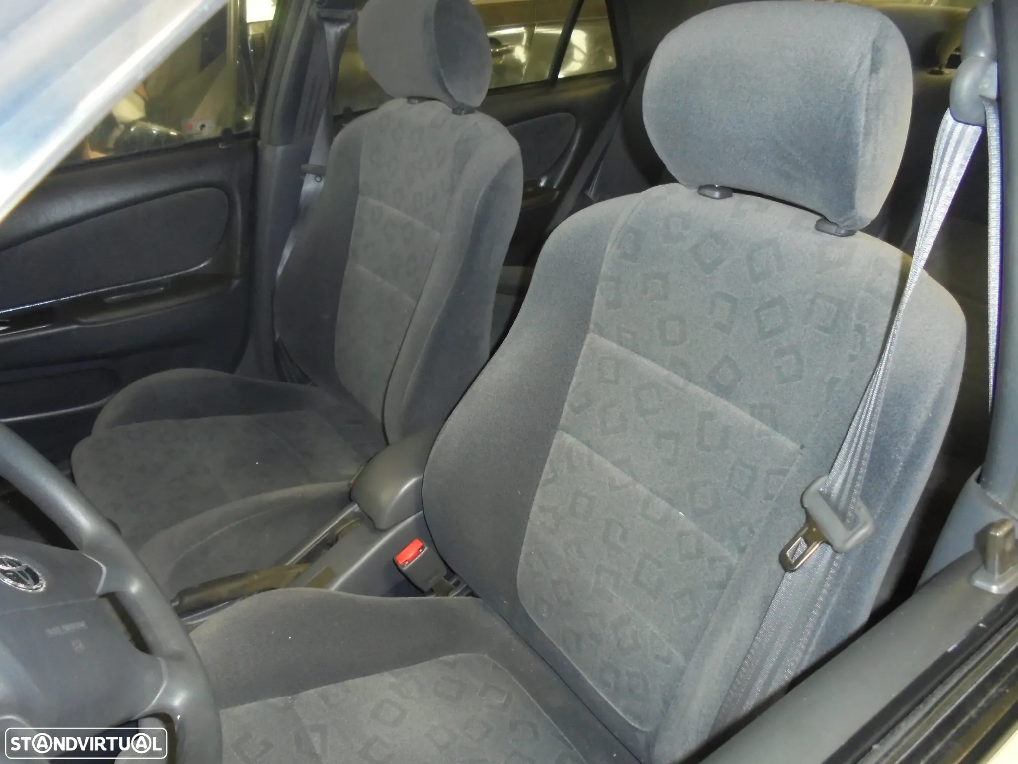 TOYOTA COROLA ANO 2000 1.4  VVTI  15000 KM  PARA PEÇAS - 6