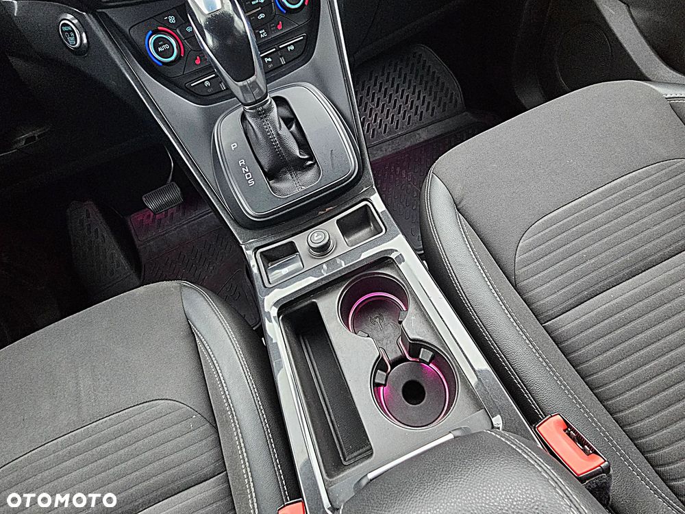 Ford Kuga 2.0 TDCi 4x4 Titanium - 38