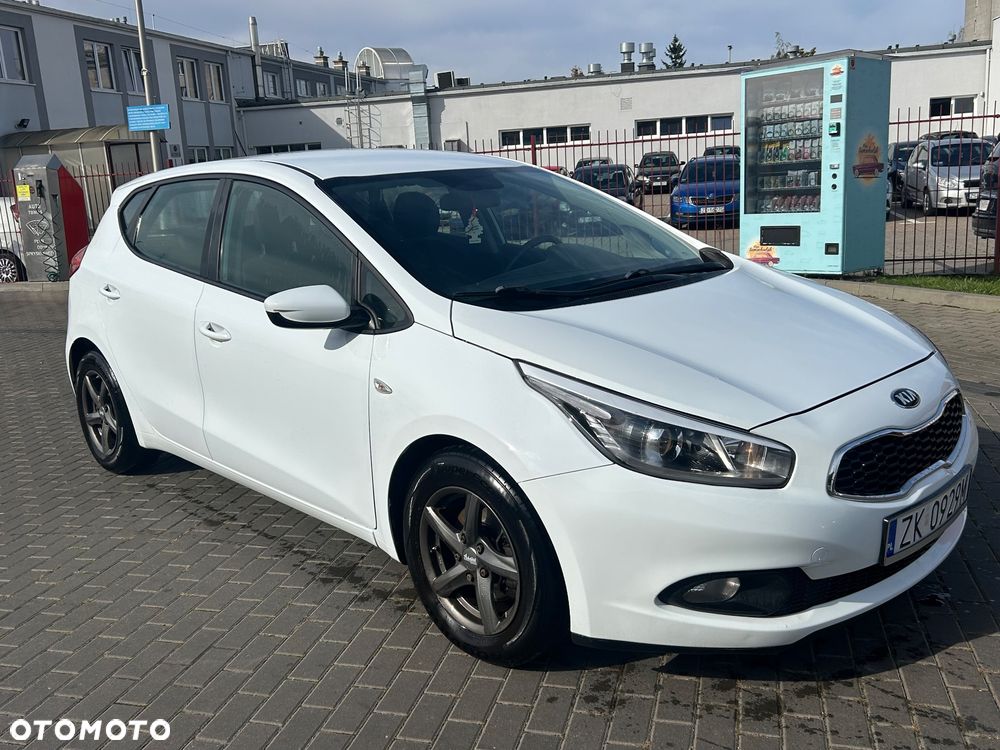 Kia Ceed - 6