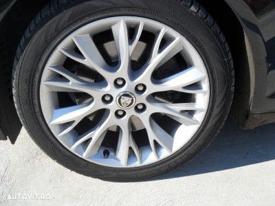 Jaguar XF 3.0 V6 - 11