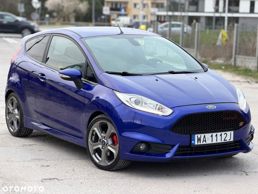Ford Fiesta 1.6 EcoBoost ST - 4