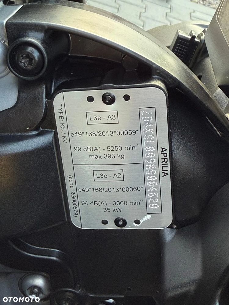 Aprilia Tuono - 10