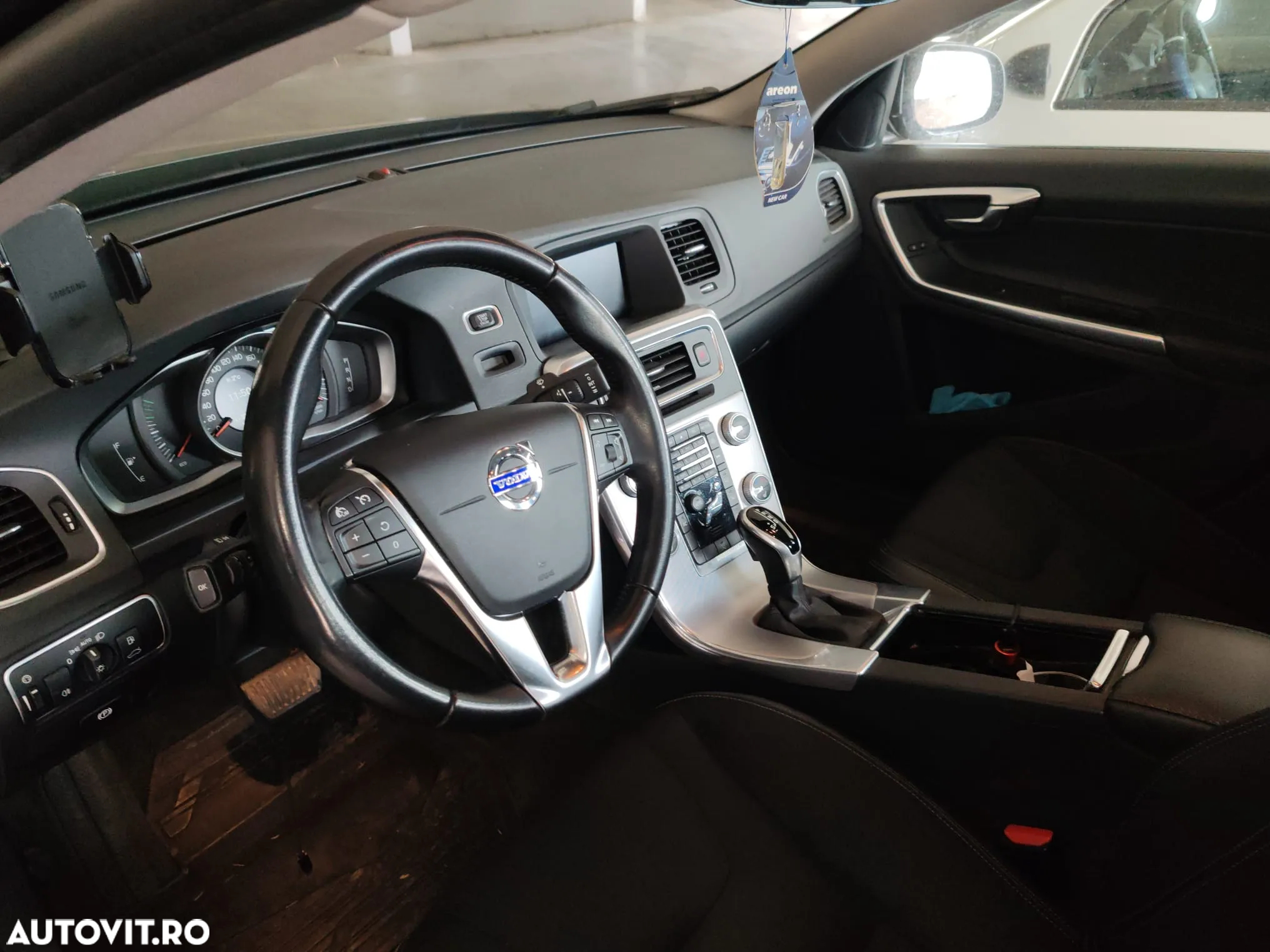 Volvo S60 D4 Momentum - 13