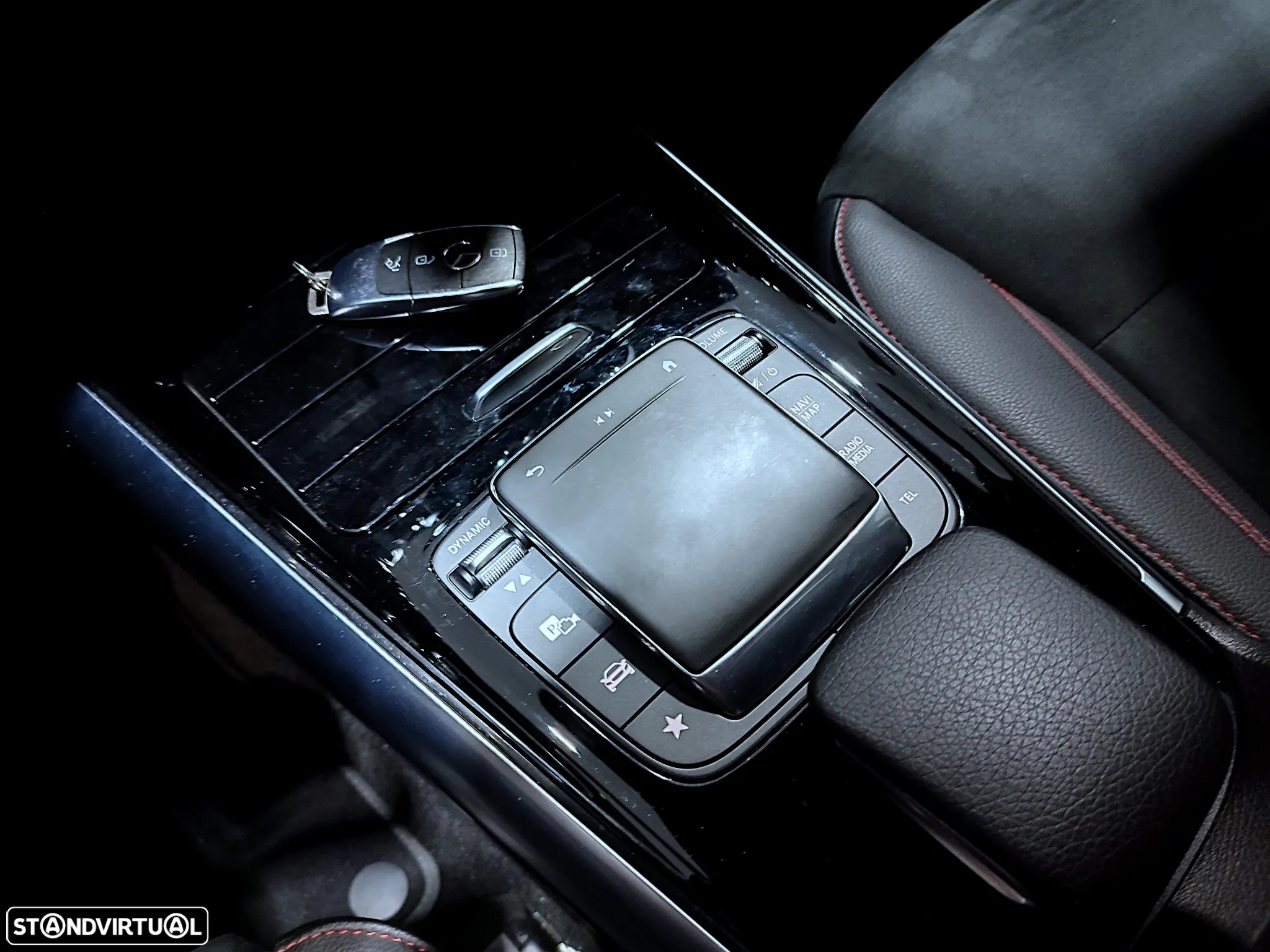 Mercedes-Benz GLA 180 - 17