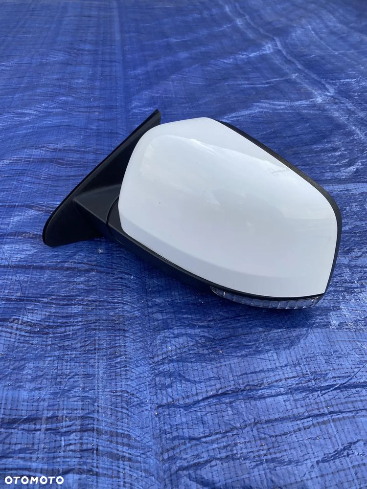 LUSTERKO LEWE LEWY PRZÓD BIAŁE GW7 PW7 EUROPA JEEP GRAND CHEROKEE WK 2   9+9 ; 18PIN - 6