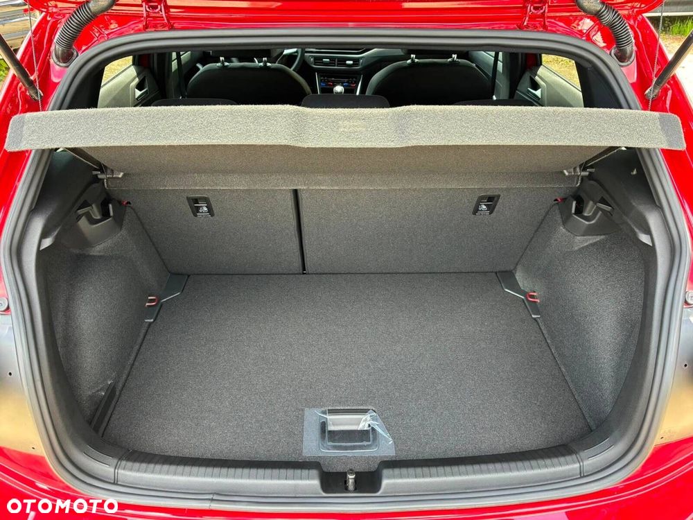 Volkswagen Polo - 28