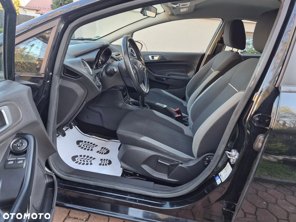 Ford Fiesta 1.25 Celebration - 20