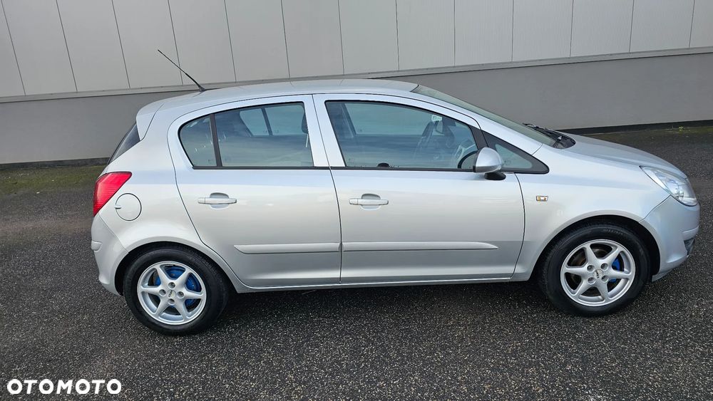 Opel Corsa 1.2 16V Enjoy - 13