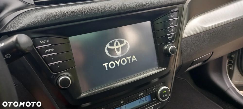 Toyota Avensis 1.8 Business Edition - 16