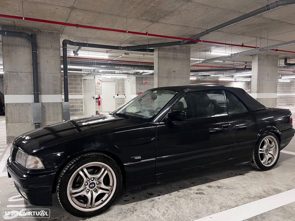 BMW 320 i Touring - 6