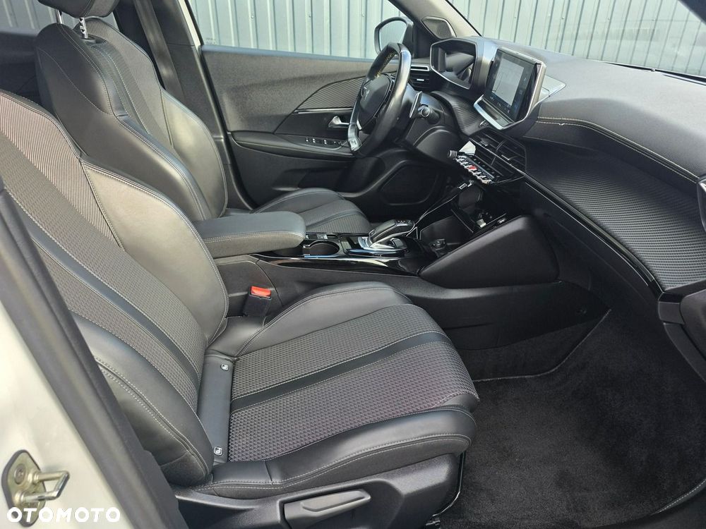 Peugeot 2008 1.2 PureTech GT Pack S&S EAT8 - 18